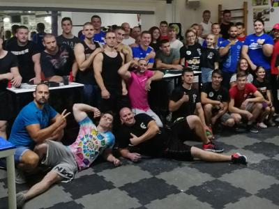 Spoločný tréning armwrestlerov